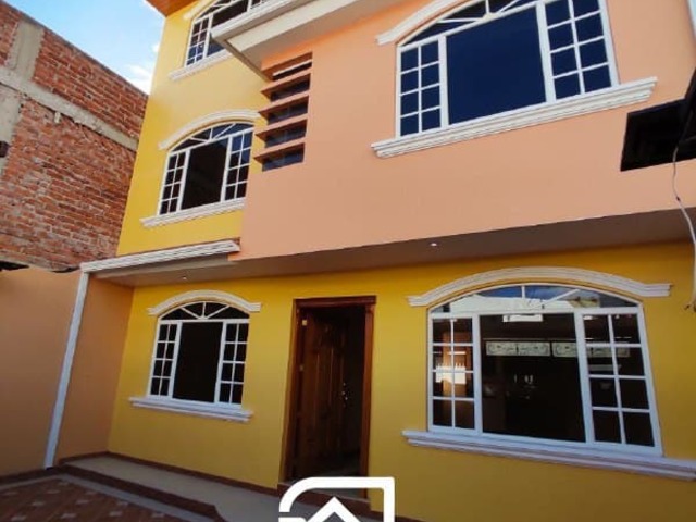 #AVLC082 - Casa para Venta en Riobamba - H