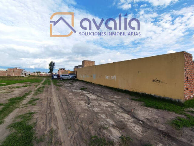 #AVLT111 - Terreno para Venta en Riobamba - H - 3