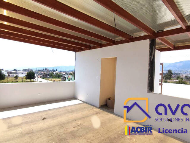 #AVLC352 - Casa para Venta en Riobamba - H - 3