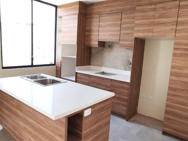 #AVLC185 - Casa para Venta en Riobamba - H - 2