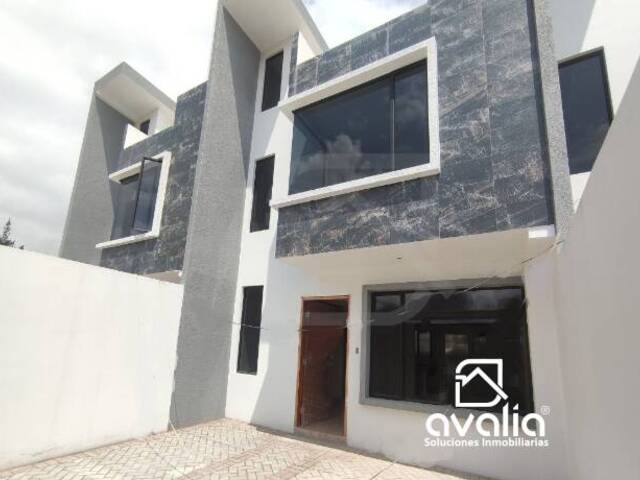 #AVLC257 - Casa para Venta en Riobamba - H - 1