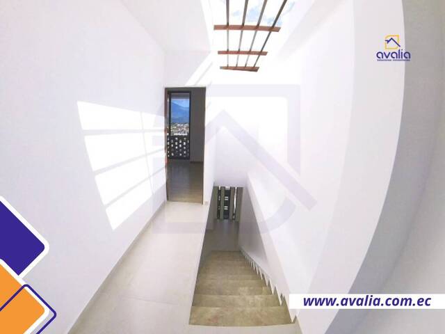 #AVLC256 - Casa para Venta en Riobamba - H - 3