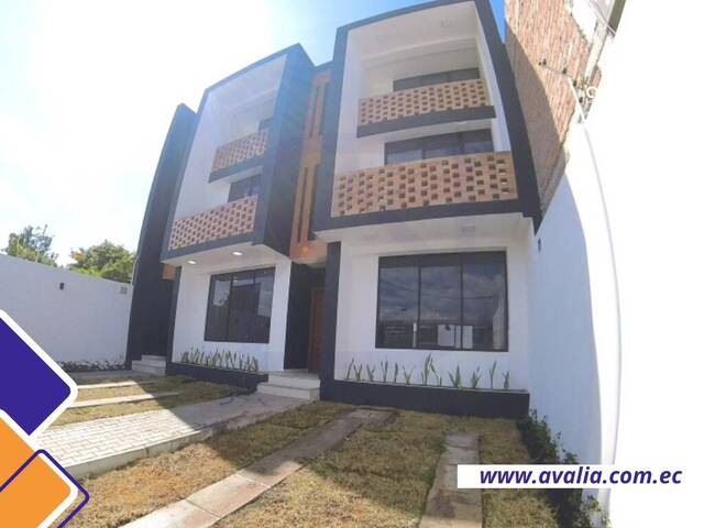#AVLC256 - Casa para Venta en Riobamba - H