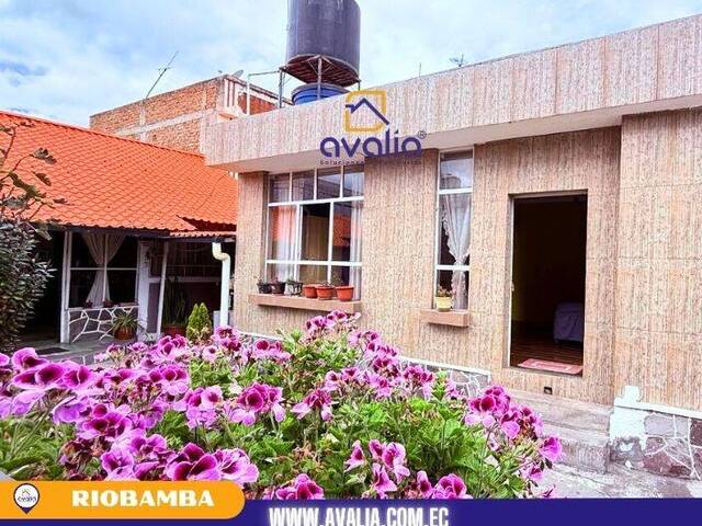 #AVLC425 - Casa para Venta en Riobamba - H