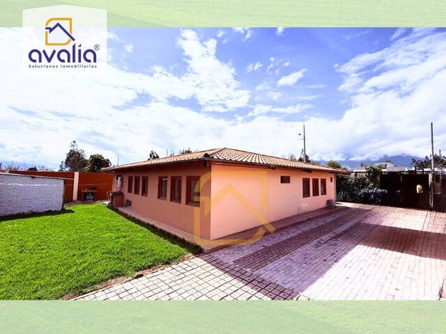 #AVLC426 - Casa para Venta en Guano - H - 2