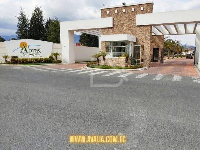 #AVLT428 - Terreno para Venta en Riobamba - H - 3