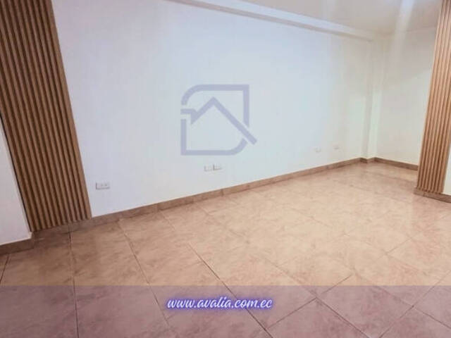 #AVLL436 - Oficina para Venta en Riobamba - H - 2