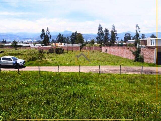 #AVLT468 - Terreno para Venta en Riobamba - H